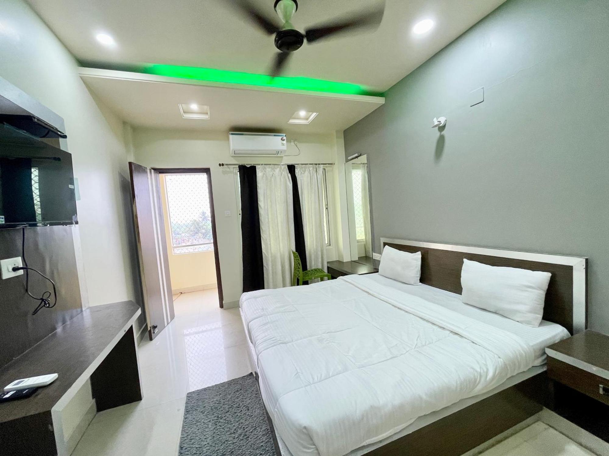 Close Puri Exterior foto